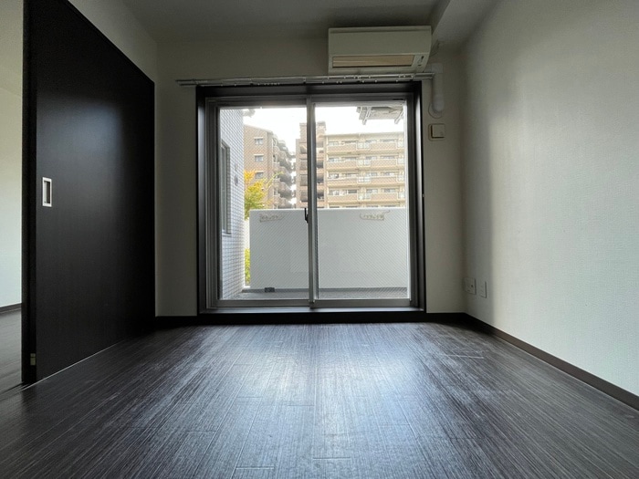 居室 コルテ・ビラ－ジュ