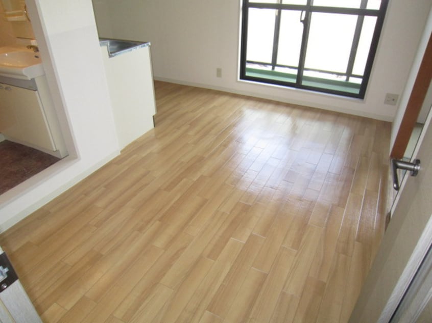 居室 ﾊﾟﾃｨｴ-ﾙ