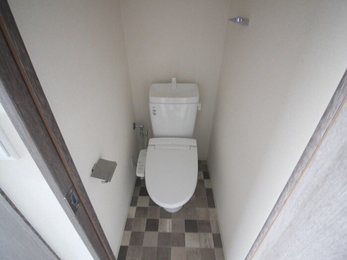 トイレ ﾌﾟﾚｻﾝｽ塚本ｱｸﾐﾘｵﾝ(1003)