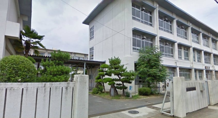 寝屋川市立第四中学校(中学校/中等教育学校)まで800m フィ－ルド夢運