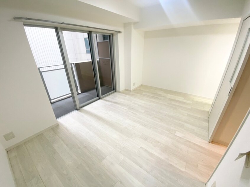 居室 クロスレジデンス大阪新町