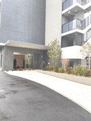 エントランス部分 ｺﾝﾌｫﾘｱ･ﾘｳﾞ新大阪西宮原ｿﾙﾃﾗｽ