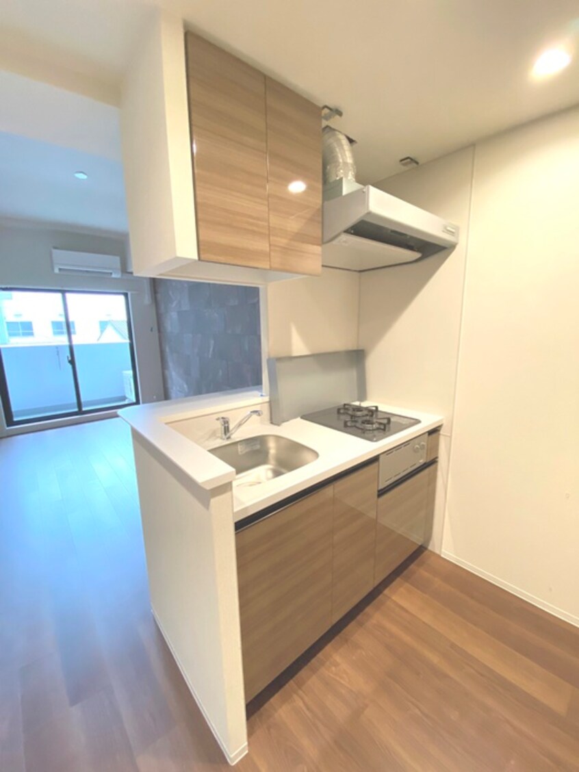 キッチン ｺﾝﾌｫﾘｱ･ﾘｳﾞ新大阪西宮原ｿﾙﾃﾗｽ