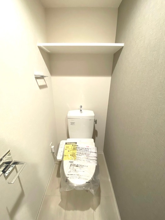 トイレ ｺﾝﾌｫﾘｱ･ﾘｳﾞ新大阪西宮原ｿﾙﾃﾗｽ