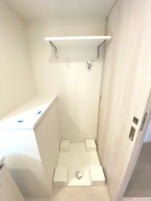 洗濯機置場 ｺﾝﾌｫﾘｱ･ﾘｳﾞ新大阪西宮原ｿﾙﾃﾗｽ