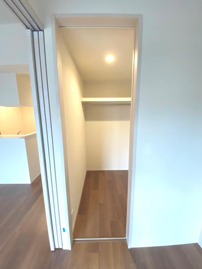 収納 ｺﾝﾌｫﾘｱ･ﾘｳﾞ新大阪西宮原ｿﾙﾃﾗｽ