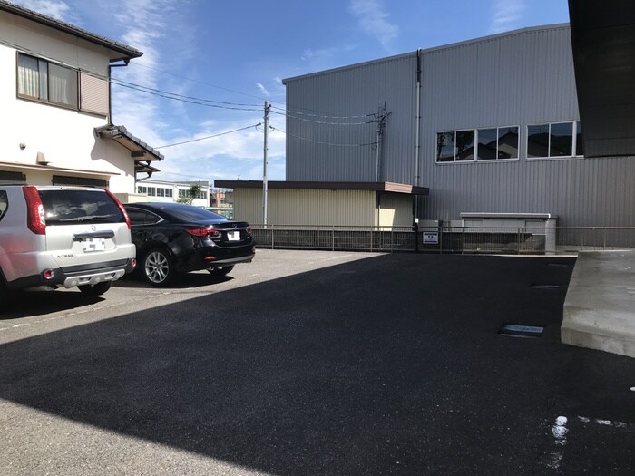 駐車場 ヴィラージュ美崎