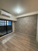 居室 ｺﾝﾌｫﾘｱ･ﾘｳﾞ博労町一丁目Q