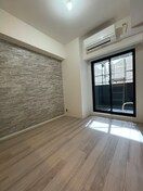 居室 ｺﾝﾌｫﾘｱ･ﾘｳﾞ博労町一丁目Q