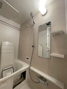 バス／シャワールーム等 ｺﾝﾌｫﾘｱ･ﾘｳﾞ博労町一丁目Q