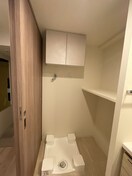 洗濯機置場 ｺﾝﾌｫﾘｱ･ﾘｳﾞ博労町一丁目Q