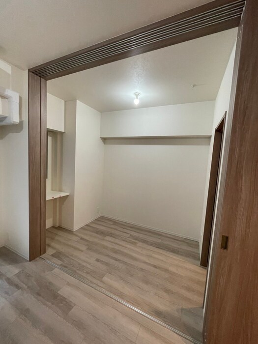 居室 ｺﾝﾌｫﾘｱ･ﾘｳﾞ博労町一丁目Q