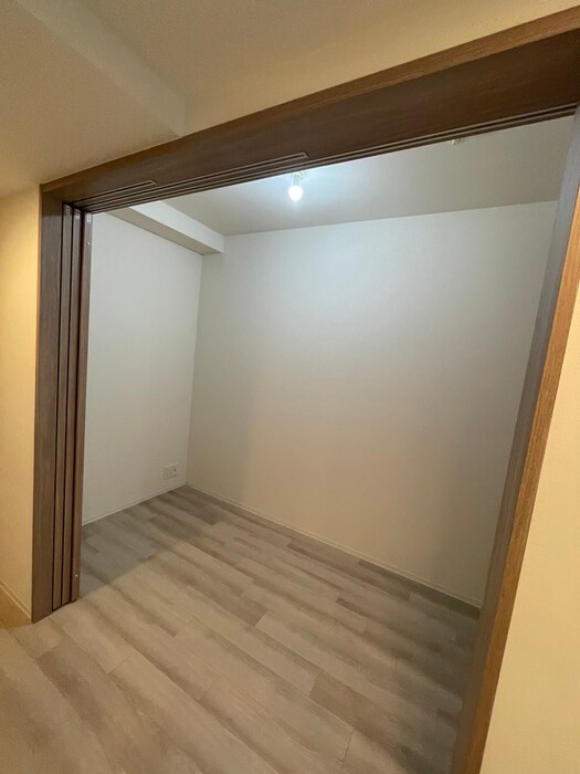 居室 ｺﾝﾌｫﾘｱ･ﾘｳﾞ博労町一丁目Q