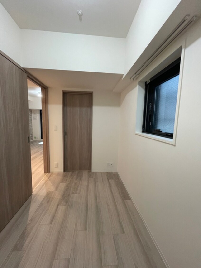 居室 ｺﾝﾌｫﾘｱ･ﾘｳﾞ博労町一丁目Q