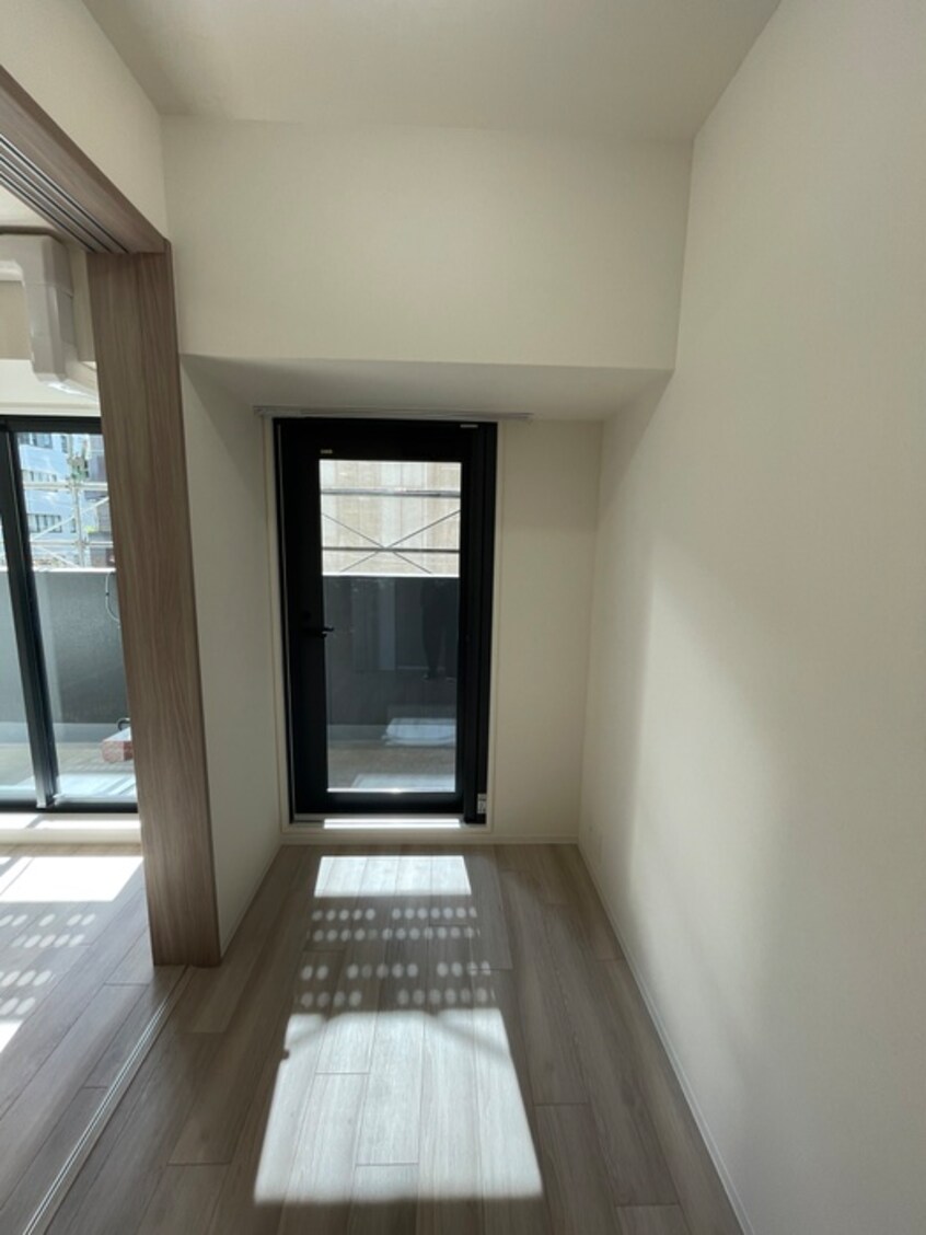 居室 ｺﾝﾌｫﾘｱ･ﾘｳﾞ博労町一丁目Q