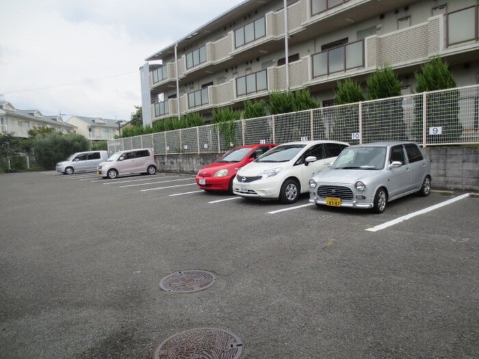 駐車場 プリ－ミエル