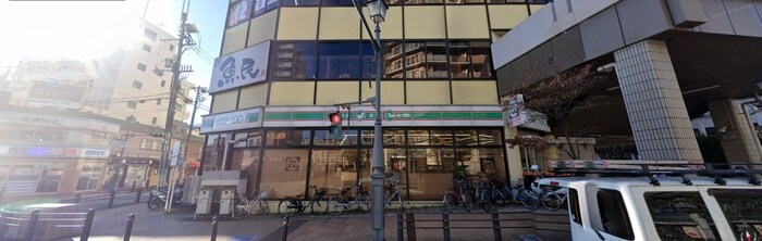 ローソンストア100 宝塚南口駅前店(コンビニ)まで52m ザ・宝塚タワー(1409)