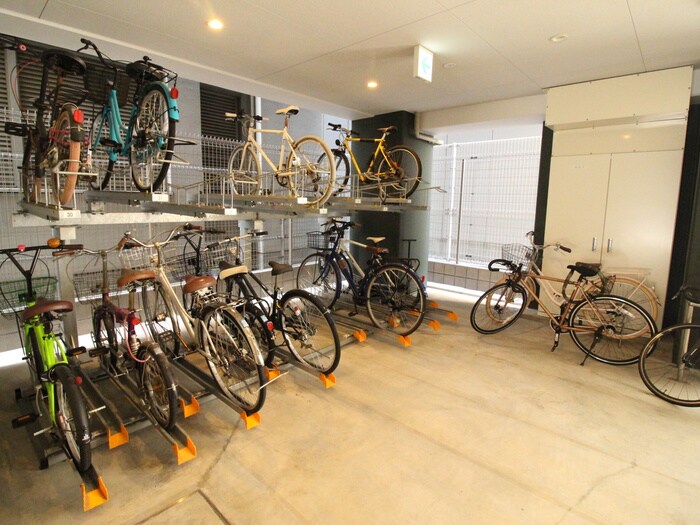 駐輪場 CAVANA梅田北