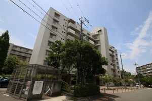 江坂住宅３号棟(304)