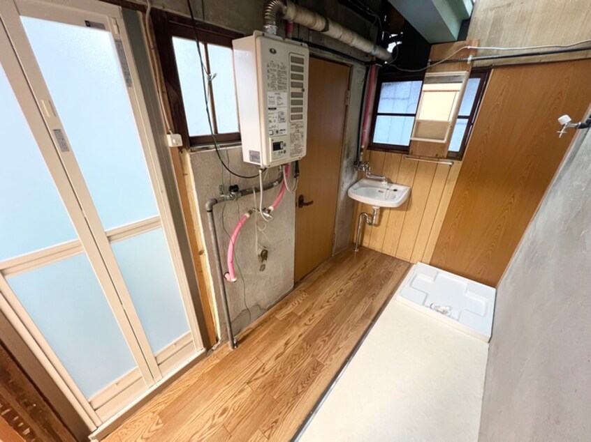 廊下 東新町５丁目貸屋