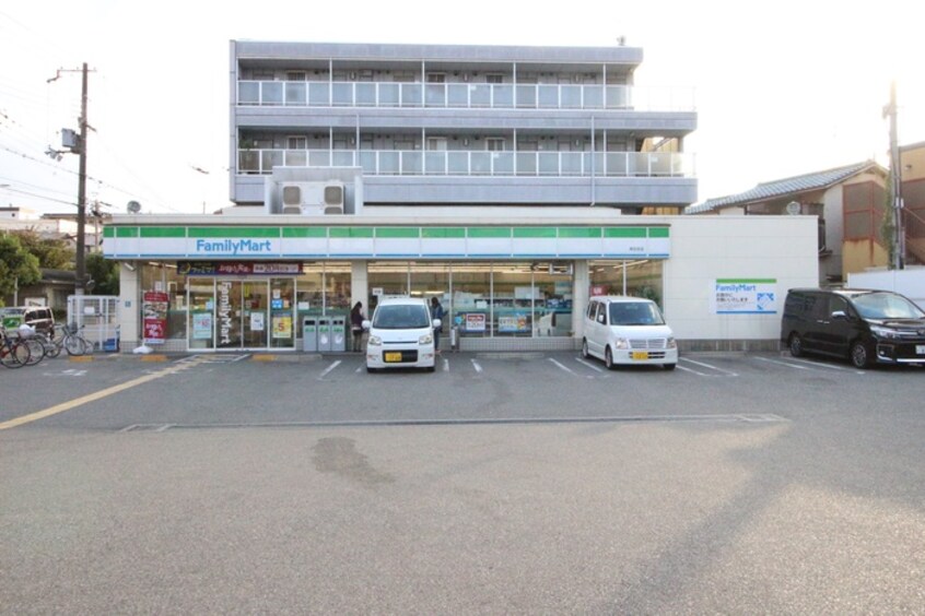 ファミリーマート南住吉店(コンビニ)まで400m コーポ松屋