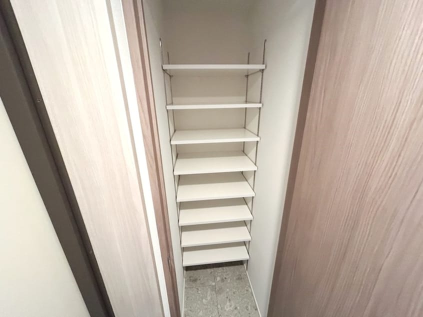 靴箱 アヴェニール中崎