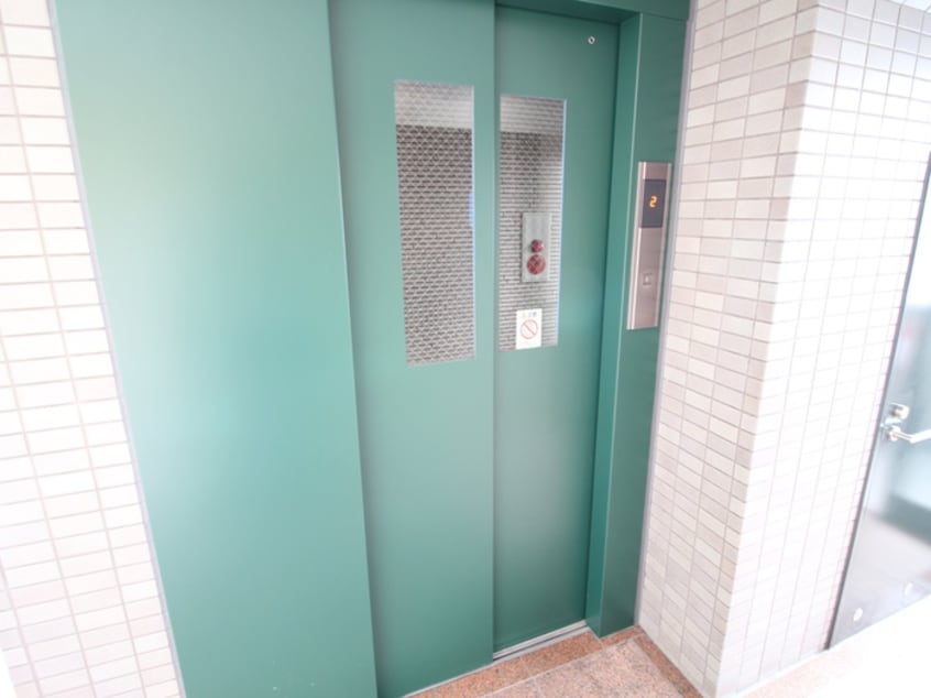 建物設備 ﾘﾊﾞｰｻｲﾄﾞﾃﾗｽ