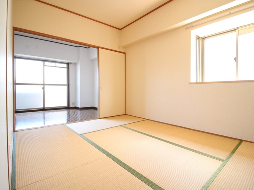 内観写真 ﾘﾊﾞｰｻｲﾄﾞﾃﾗｽ