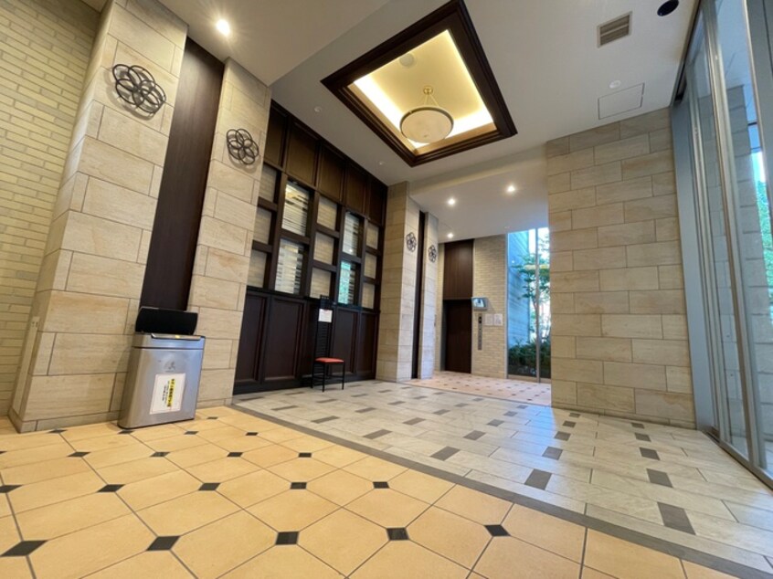 エントランス部分 ｽﾌﾟﾗﾝﾃﾞｨｯﾄﾞ神戸北野（506）