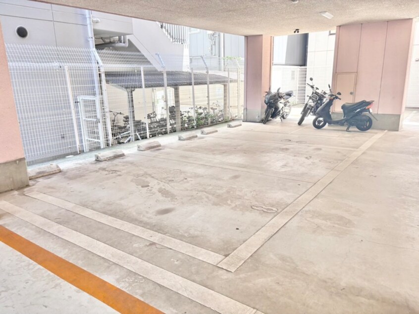 駐車場 Ｍプラザ堀江南