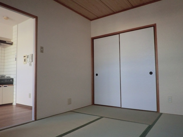 居室 メゾン摂津