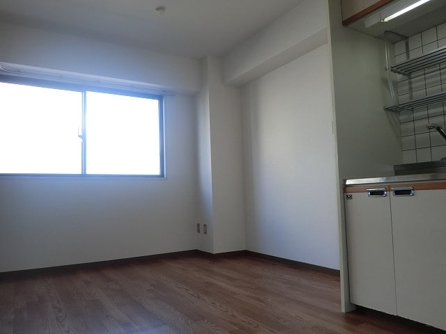 居室 メゾン摂津