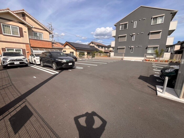 駐車場 Lys Gracieux