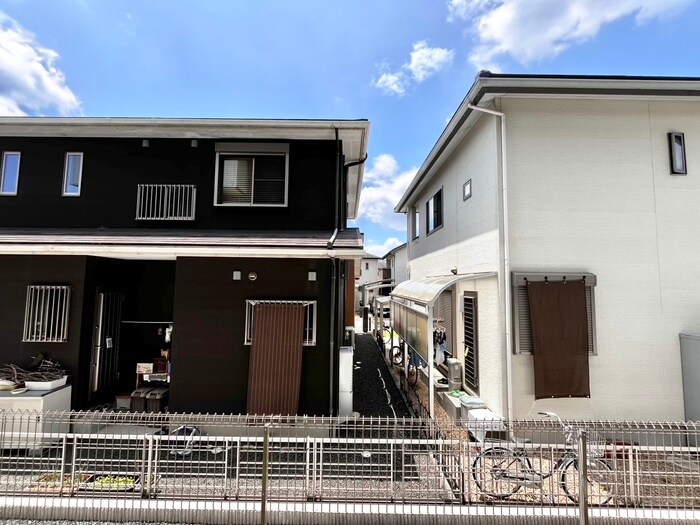 室内からの展望 Lys Gracieux