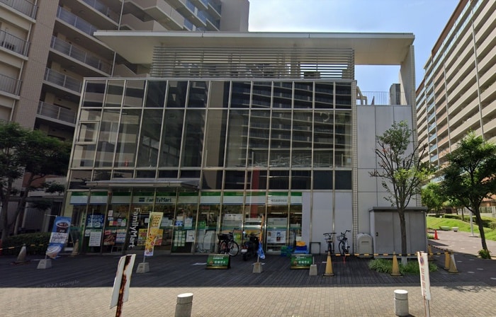 ファミリーマート(コンビニ)まで210m TOP　COURT都島