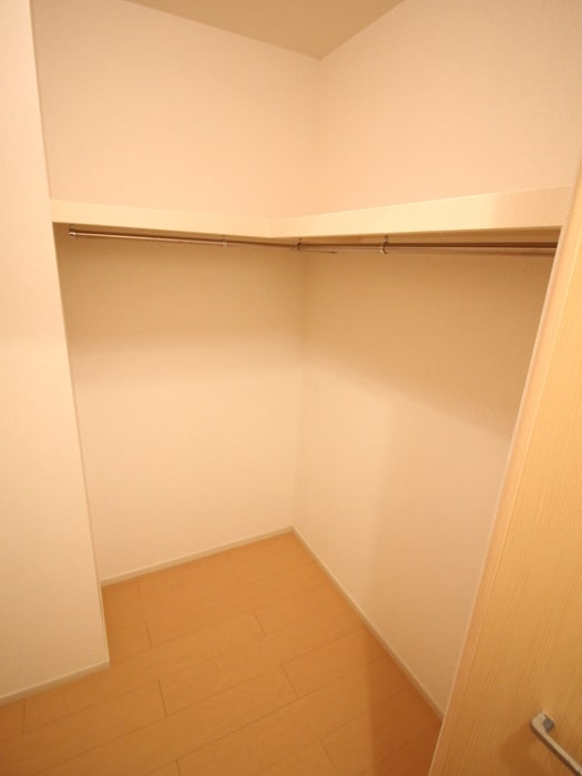 収納 パイン・ツリー