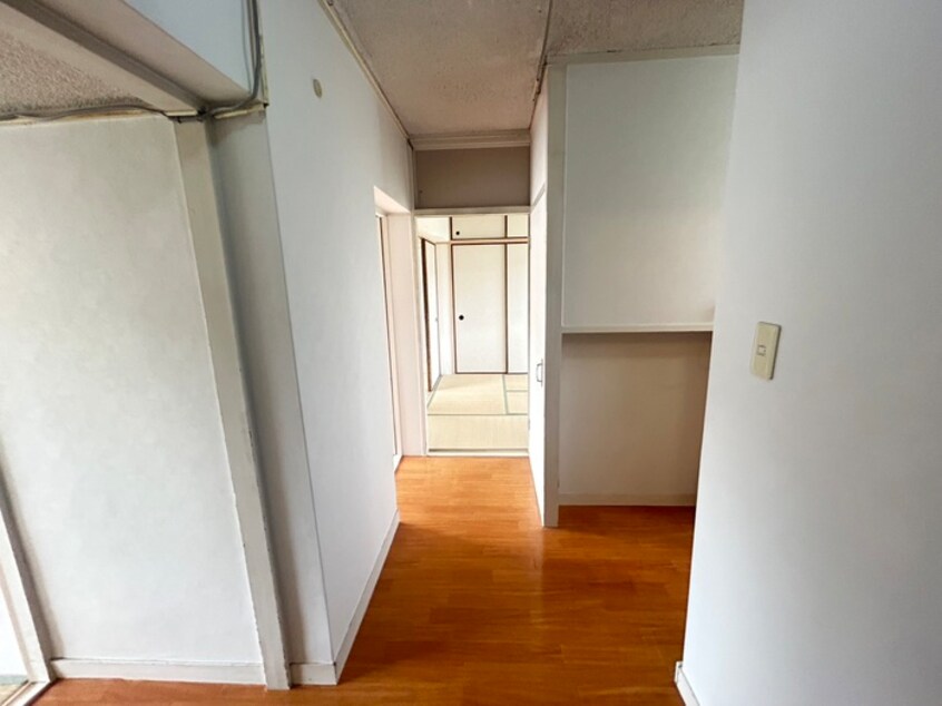 廊下 箕面粟生第2住宅第14号棟（402）
