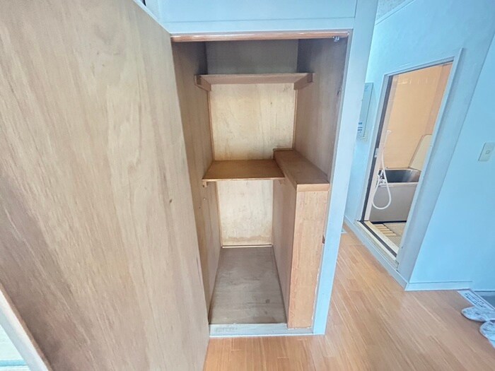 収納 箕面粟生第2住宅第14号棟（402）