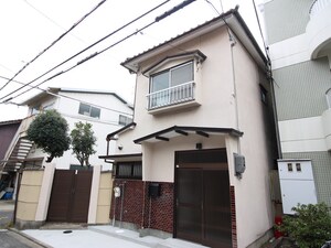 西院下花田町貸家