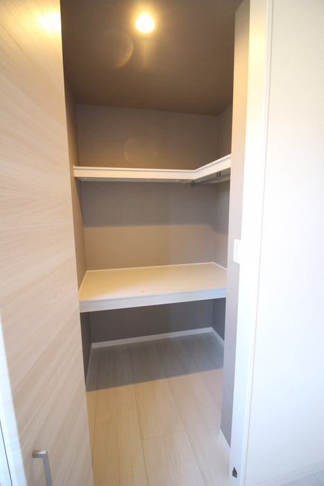収納 ウエストヒルズＤ棟