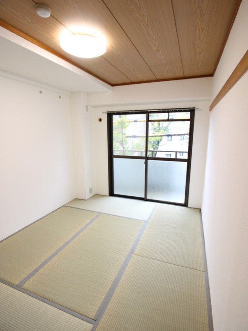 居室 TWIN COURT ＨＩＲＡＴＡ