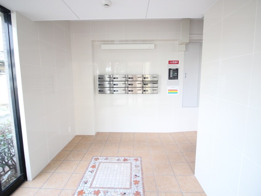 エントランス部分 イ－ストコ－ト曽根