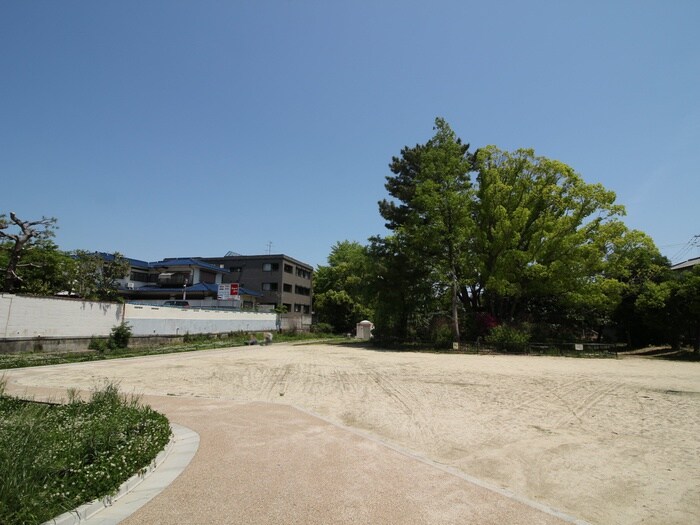 萩の寺公園(公園)まで421m イ－ストコ－ト曽根