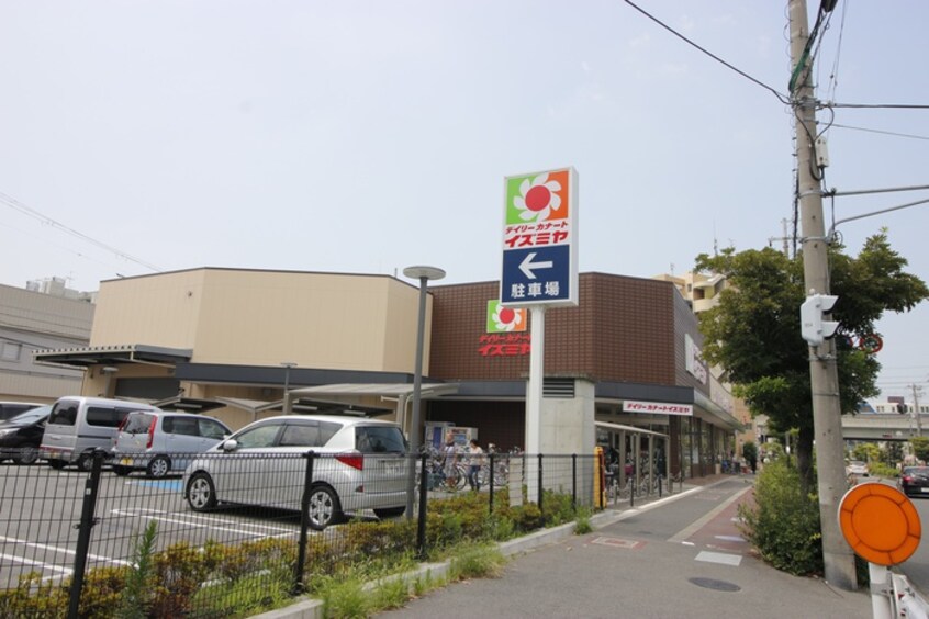 デイリーカナートイズミヤ岸里店(スーパー)まで450m ラフィーネ聖天坂Ⅴ番館