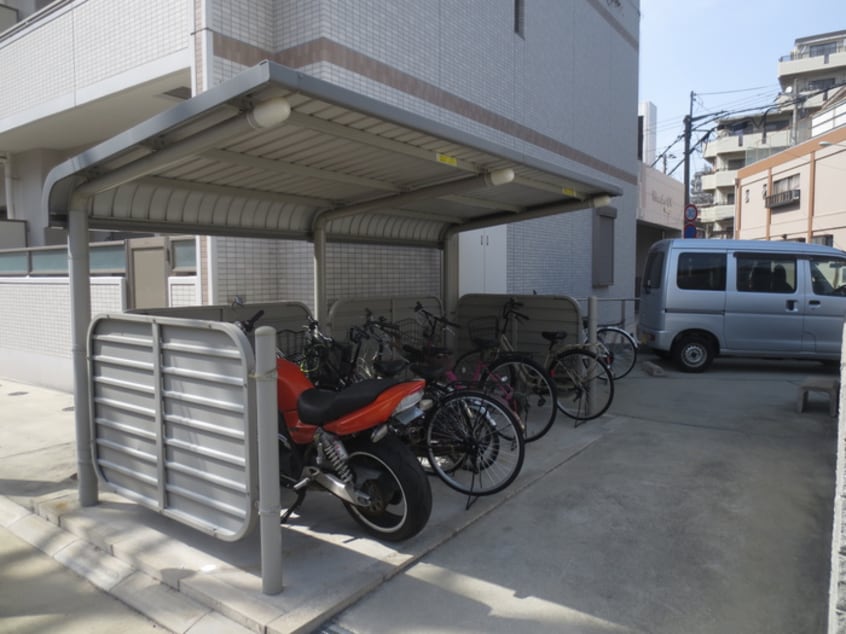 駐輪場 クラシェス尼崎