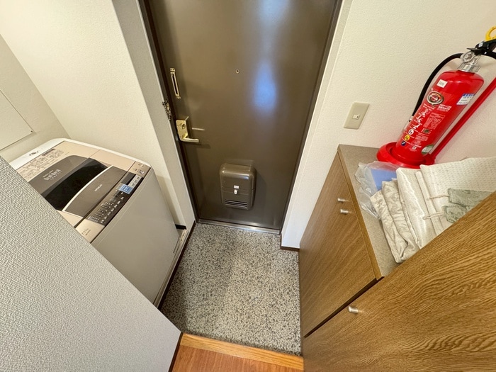 玄関 中山手ミオ壱番館