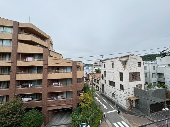 室内からの展望 中山手ミオ壱番館