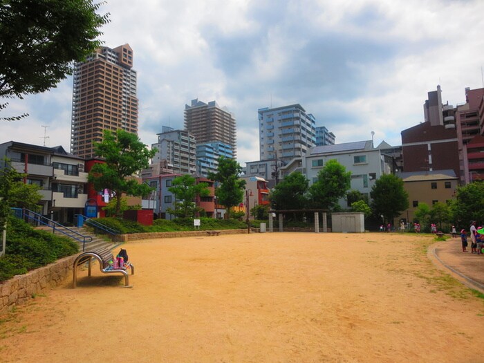 琵琶町公園(公園)まで770m モンティーヌ新在家