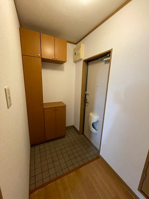 玄関 グランプエンテセルカ西町