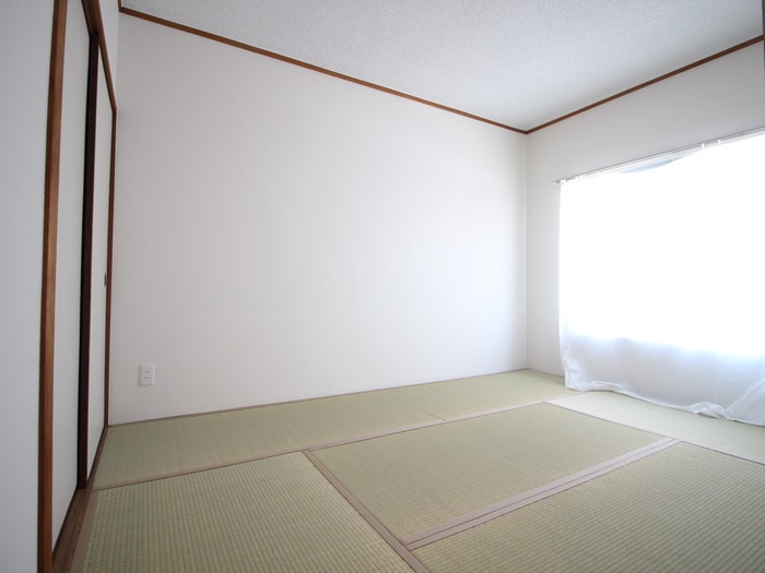 居室 第１イワサキビル